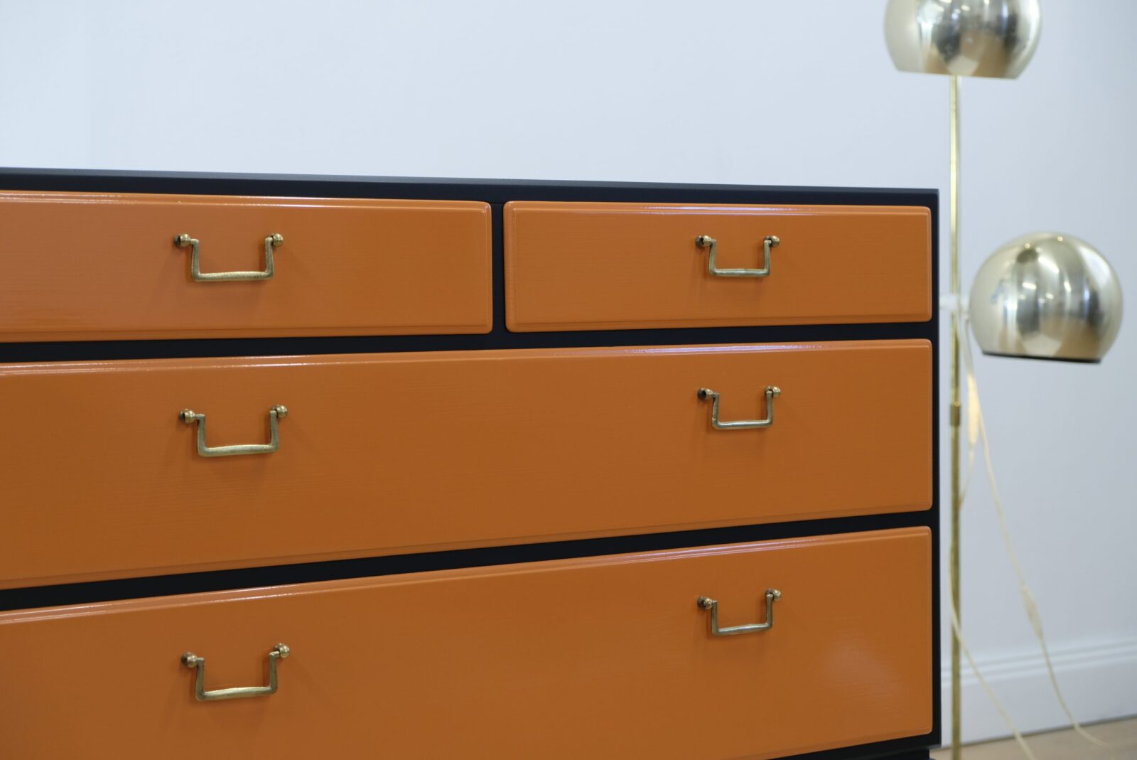 SWEDISH MODERN BYRÅ - HERMÉS - Till Salu