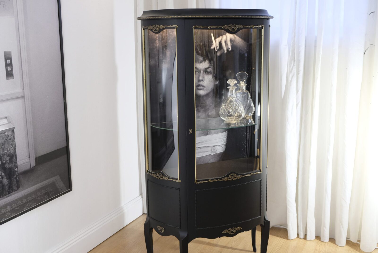 Vittrinskåp antikt - Louis XVI - Till Salu