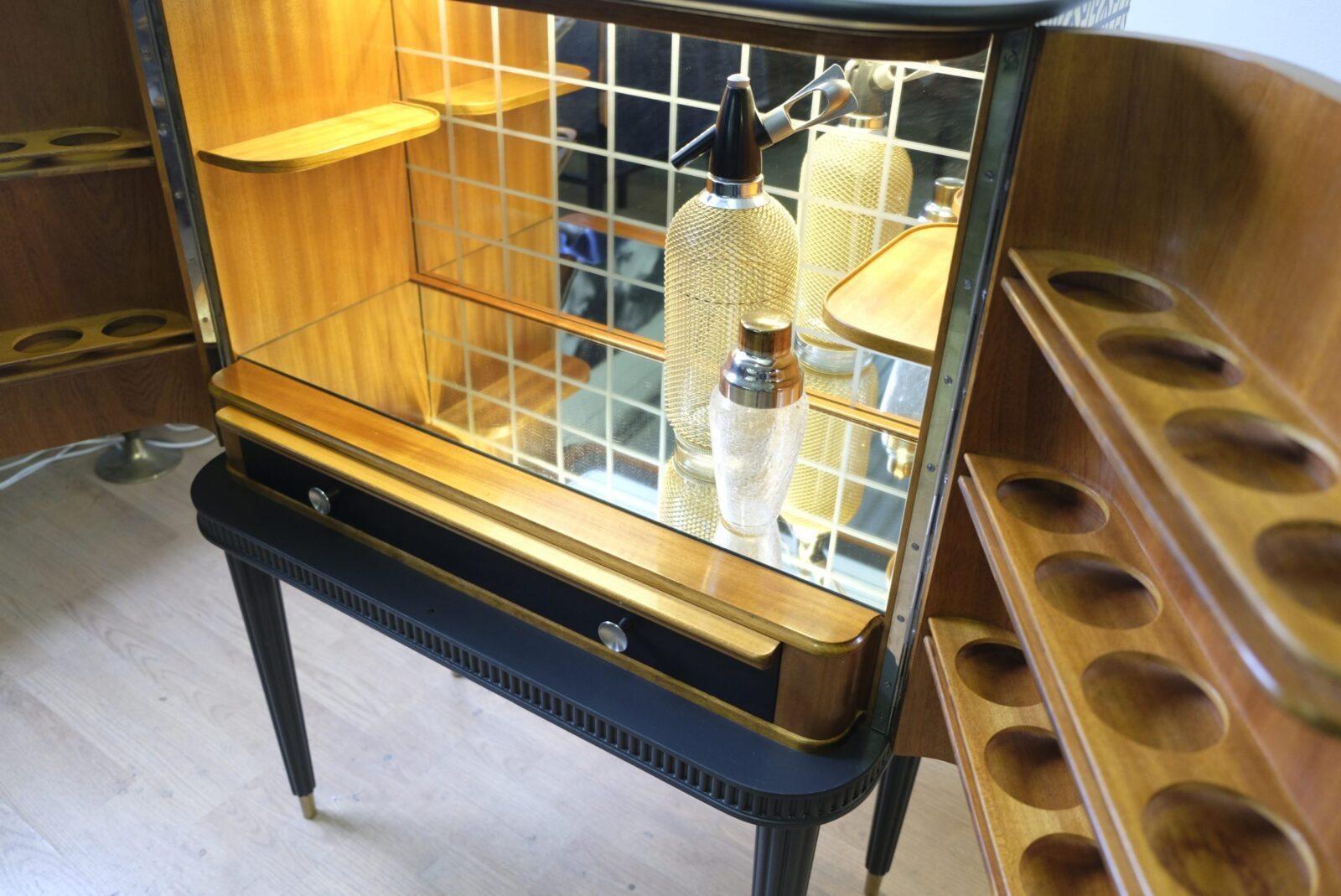 Barskåp Swedish Grace - Till Salu