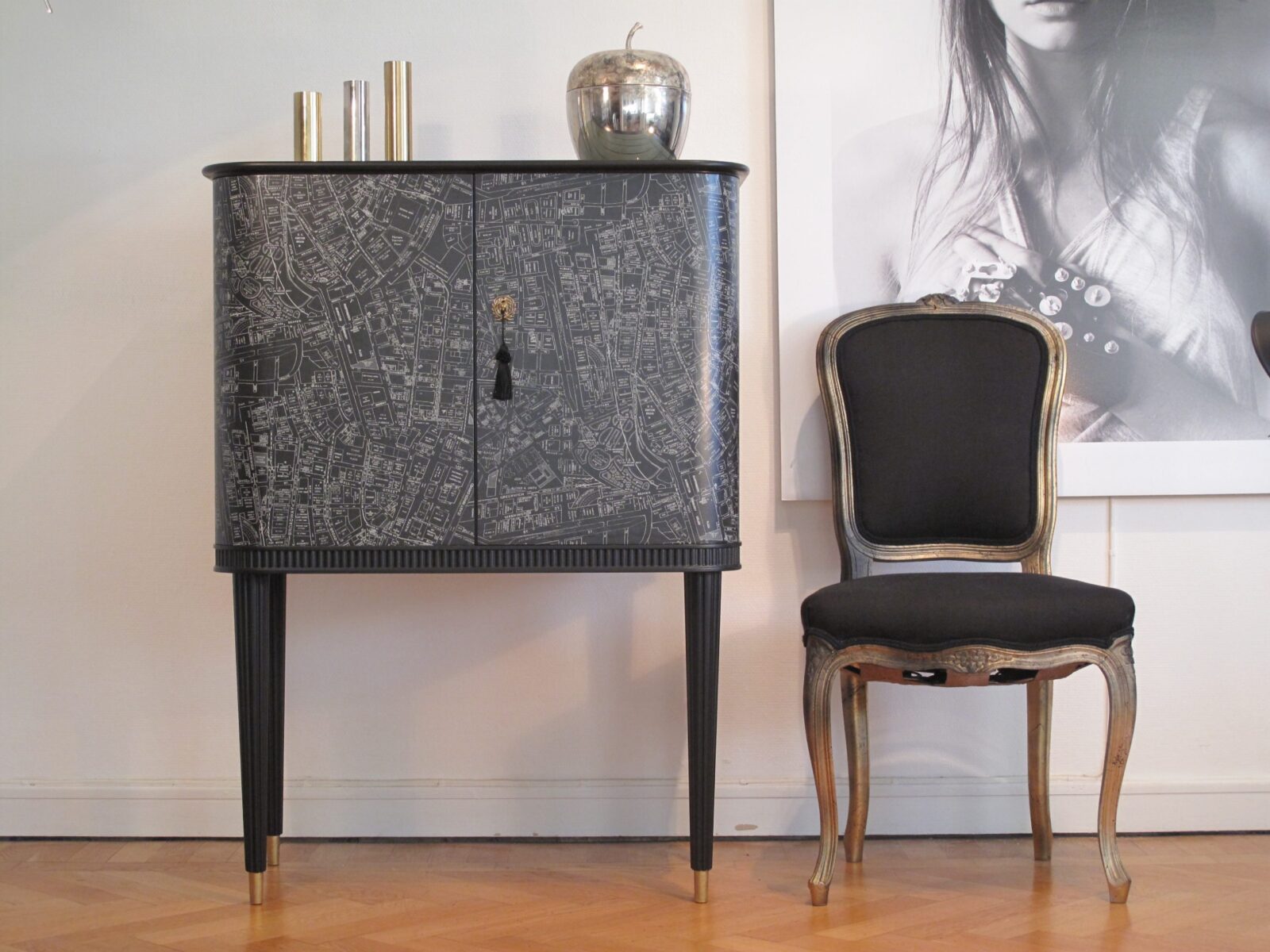 Barskåp - Swedish Grace - Mint Condition - Sålt