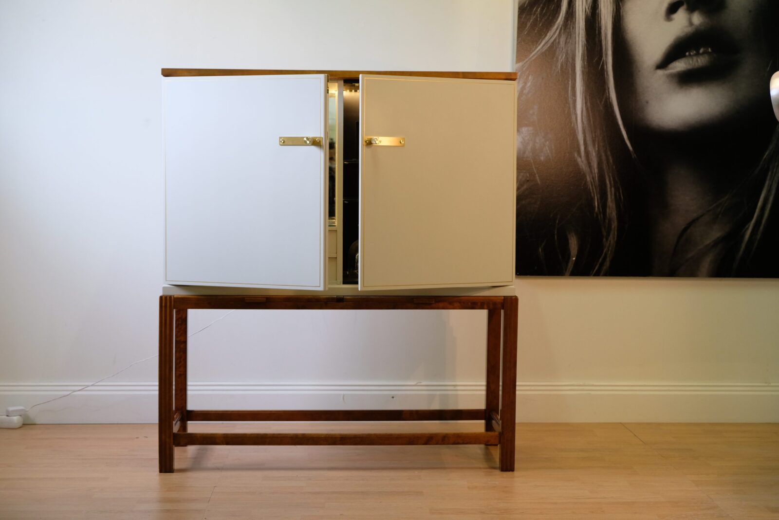 Barskåp Swedish Grace 1930 - Vitt med guldramar