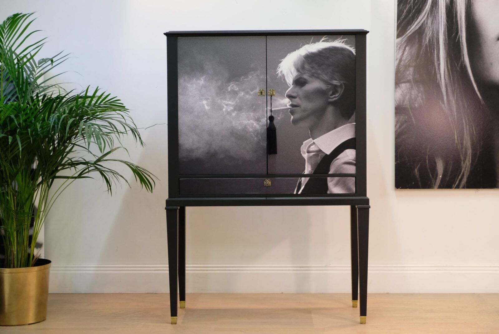 Barskåp Gustavianskt ca 1960 - Bar Cabinet