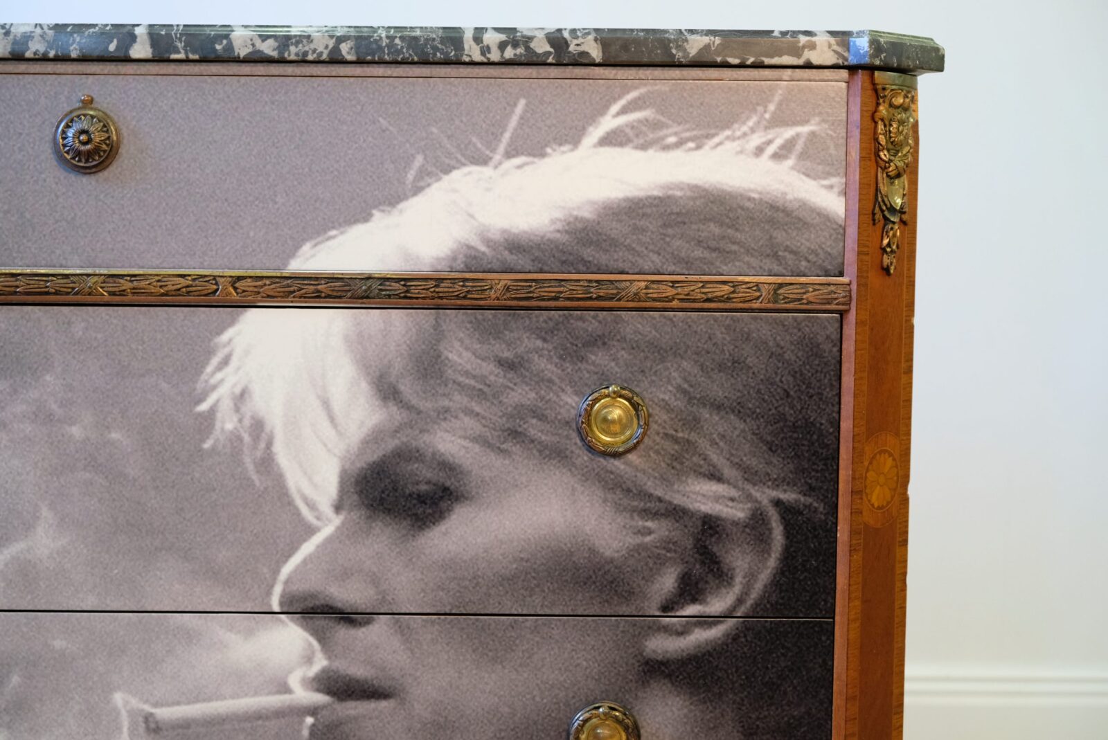 byra-680.2 BYRÅ GUSTAVIANSK - Bowie Tryck - Liknande går att beställa