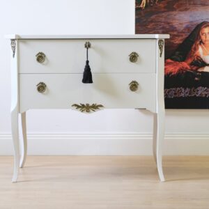 GUSTAVIANSK BYRÅ - PURE WHITE