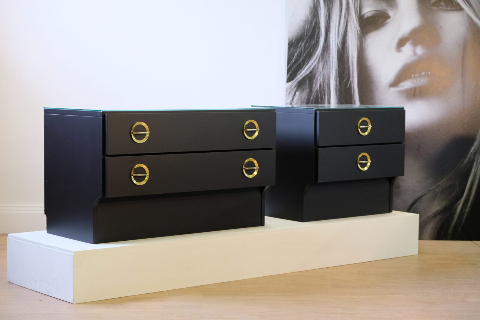 SÄNGBORD 1970-TAL - COOLNESS