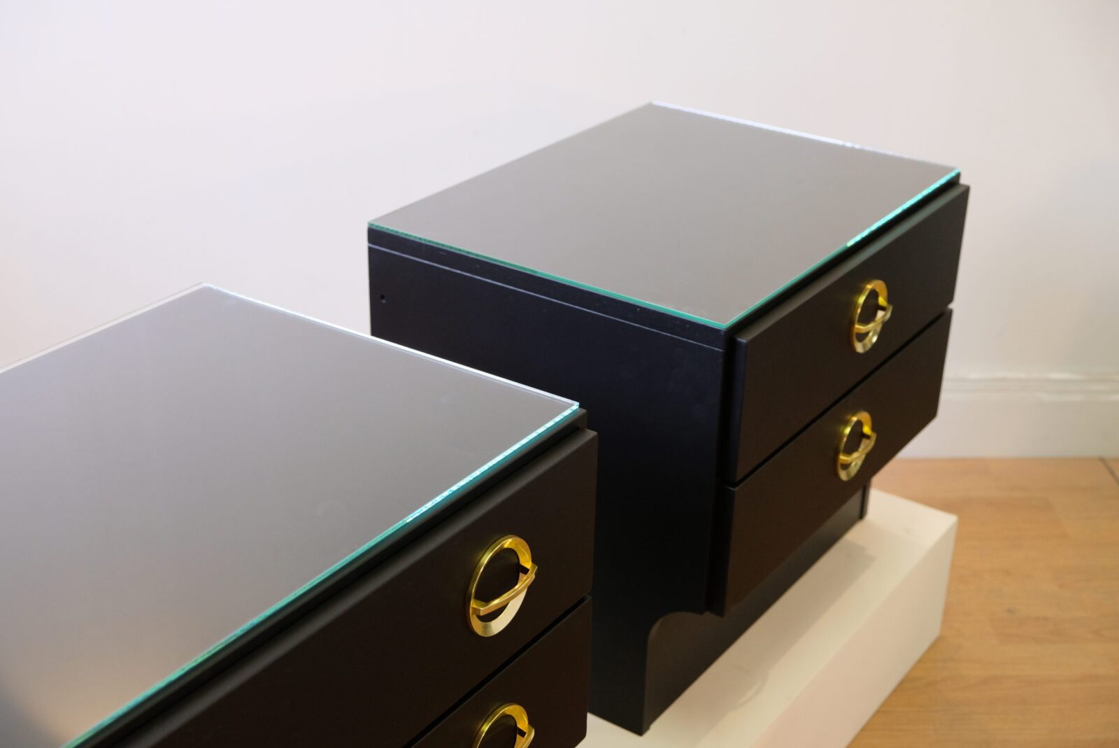 SÄNGBORD 1970-TAL - COOLNESS