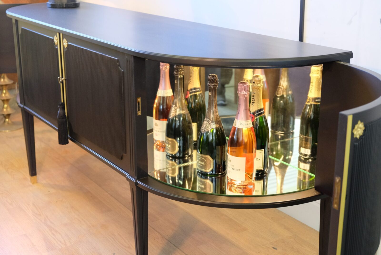 SIDEBOARD - BARSKÅP - CA 1960 - LIKNANDE KAN BESTÄLLAS