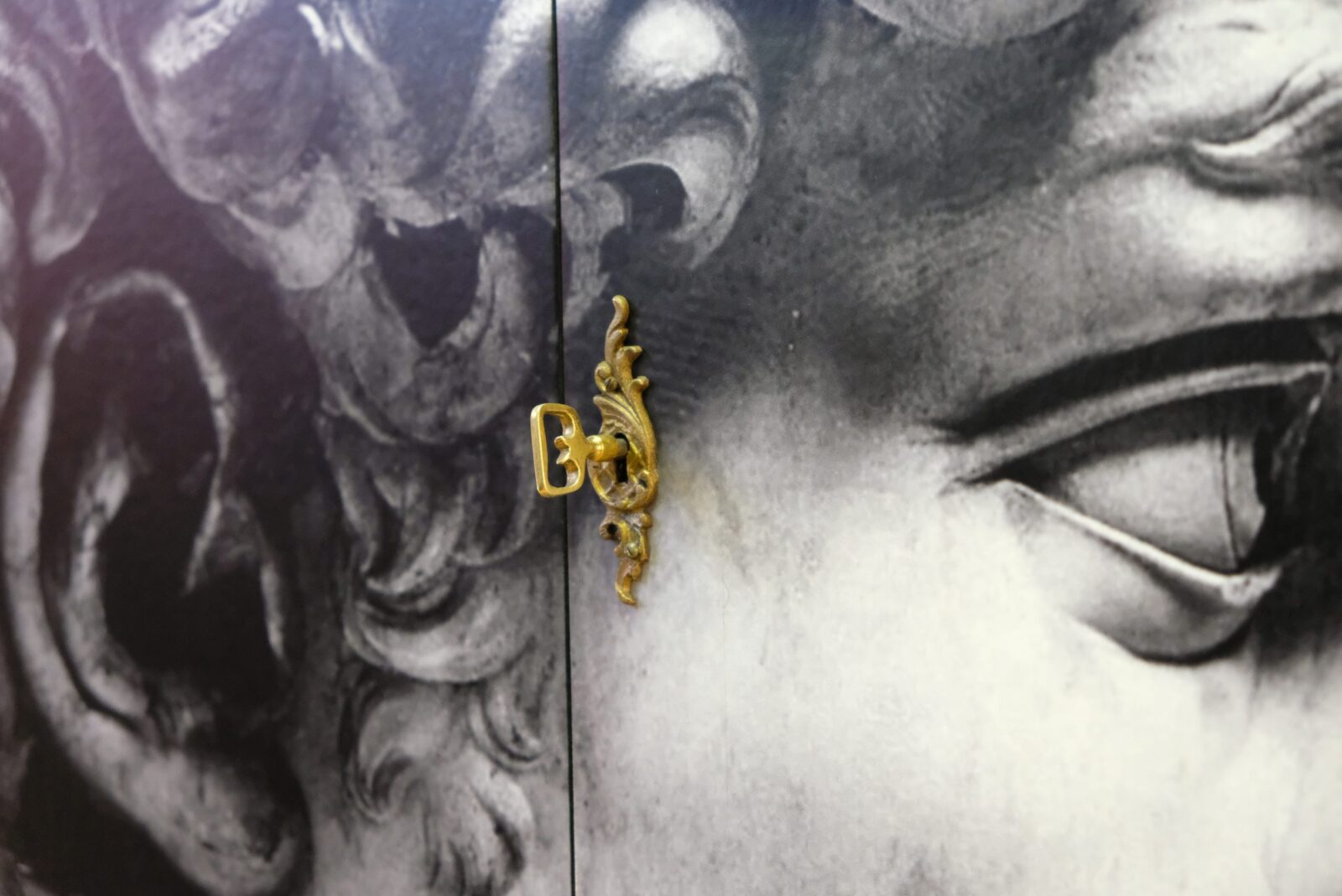 Skåp ca 1940 - Renässans - Mint Condition - Sålt - Liknande kan beställas