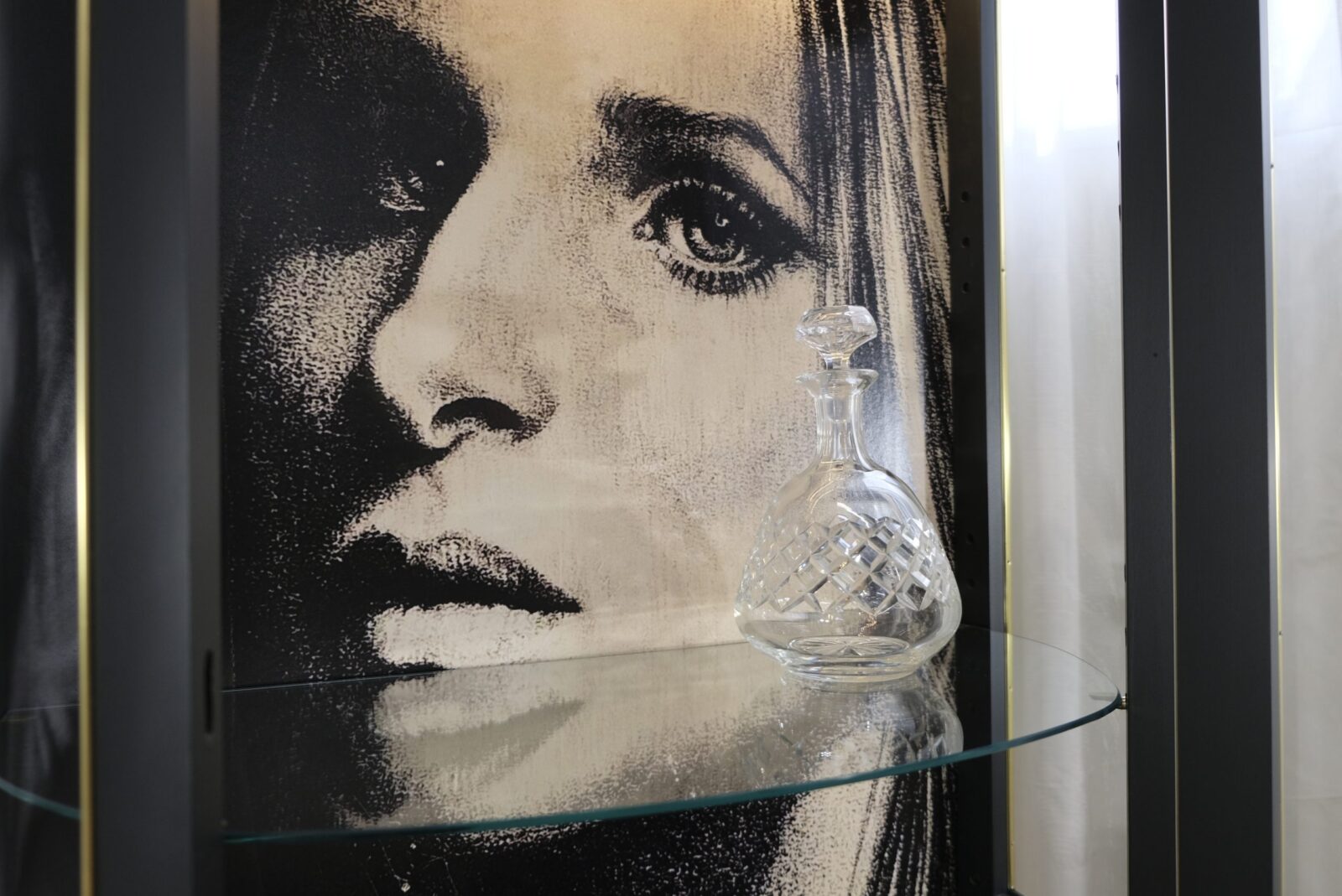 Vitrinskåp antikt - Louis XVI - Till Salu