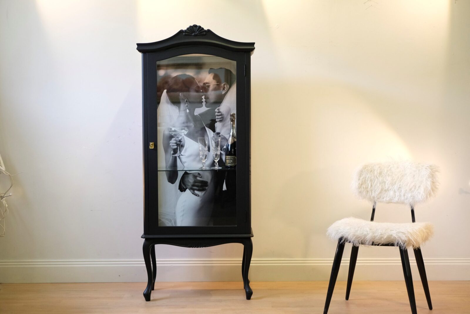 Vitrinskåp antikt Rokoko Bröllop