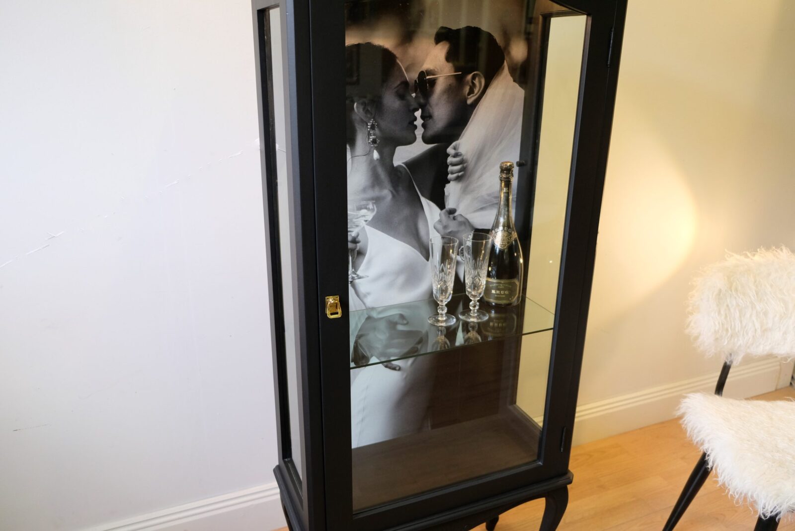 Vitrinskåp antikt Rokoko - Bröllopspresent - Sålt - Likadant kan beställas