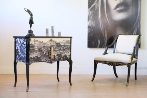 SÅLT - BYRÅ GUSTAVIANSK HAUPT - LIKADAN KAN BESTÄLLAS