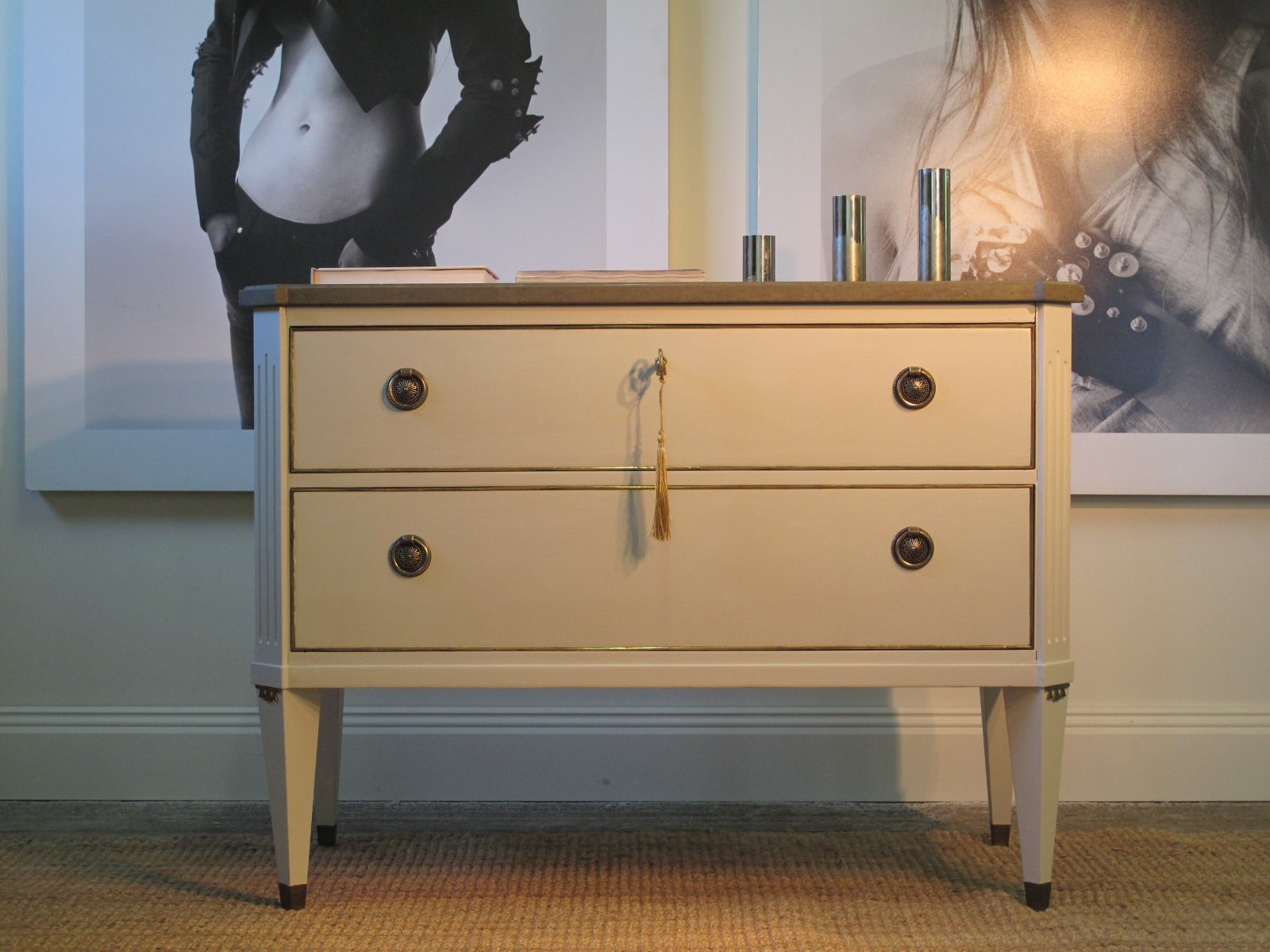 SÅLT - ANTIK GUSTAVIANSK BYRÅ - FARROW & BALL - LIKNANDE KAN BESTÄLLAS