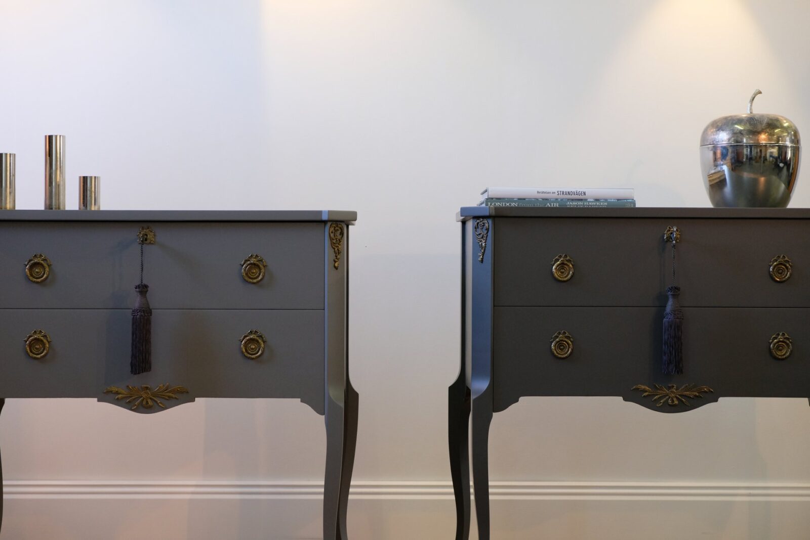 SÅLT - BYRÅER GUSTAVIANSKA HAUPT - LIKADANA KAN BESTÄLLAS