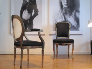 SÅLT - ANTIKA STOLAR - GUSTAVIANSK VS. ROKOKO - LIKNANDE KAN BESTÄLLAS