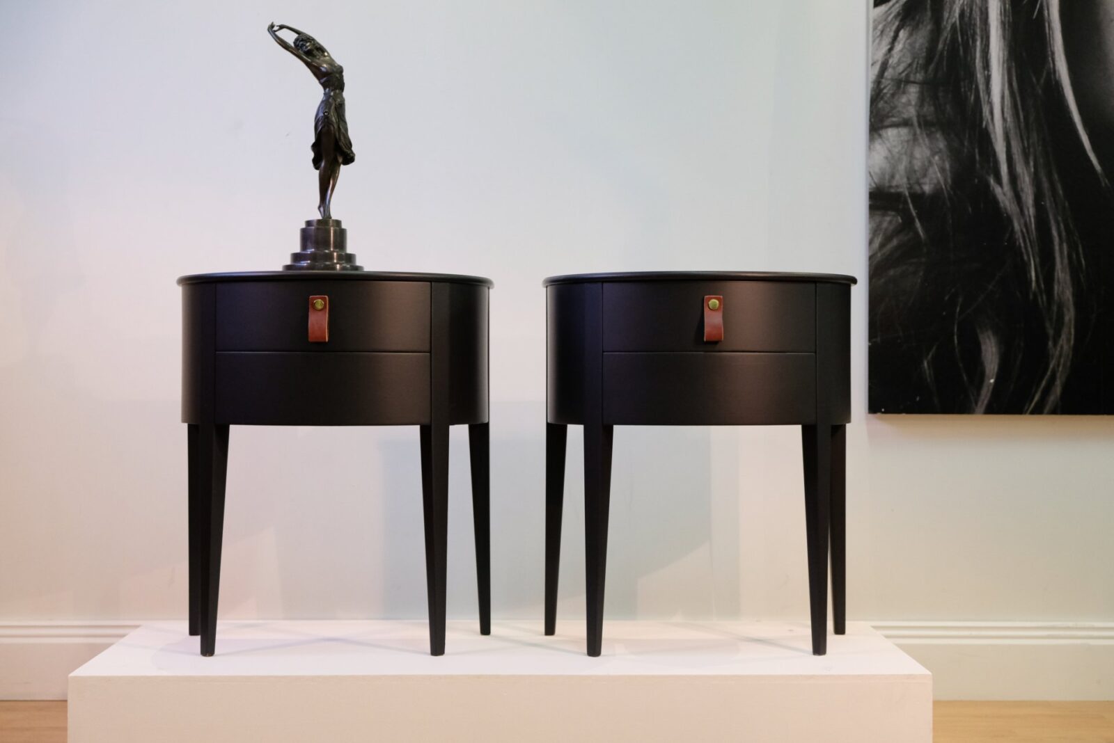 SÄNGBORD 1940- LIKNANDE KAN BESTÄLLAS