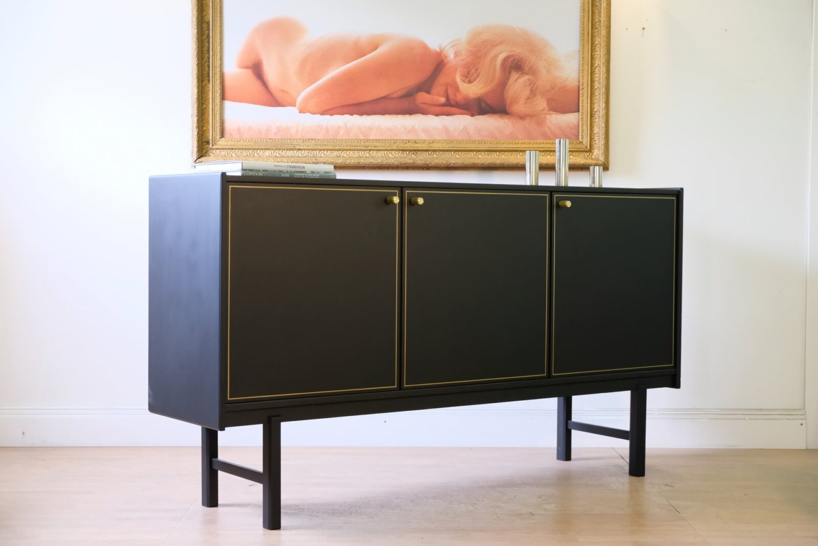 SIDEBOARD - CA 1960 - LIKNANDE KAN BESTÄLLAS