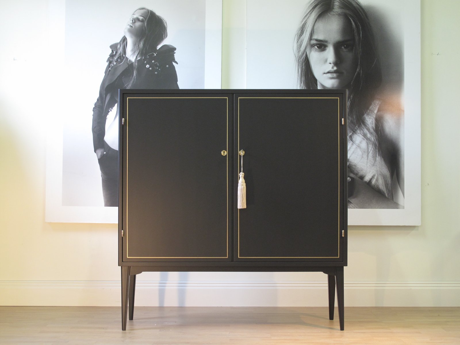 Barskåp antikt 1950 - Mint Condition - Sålt