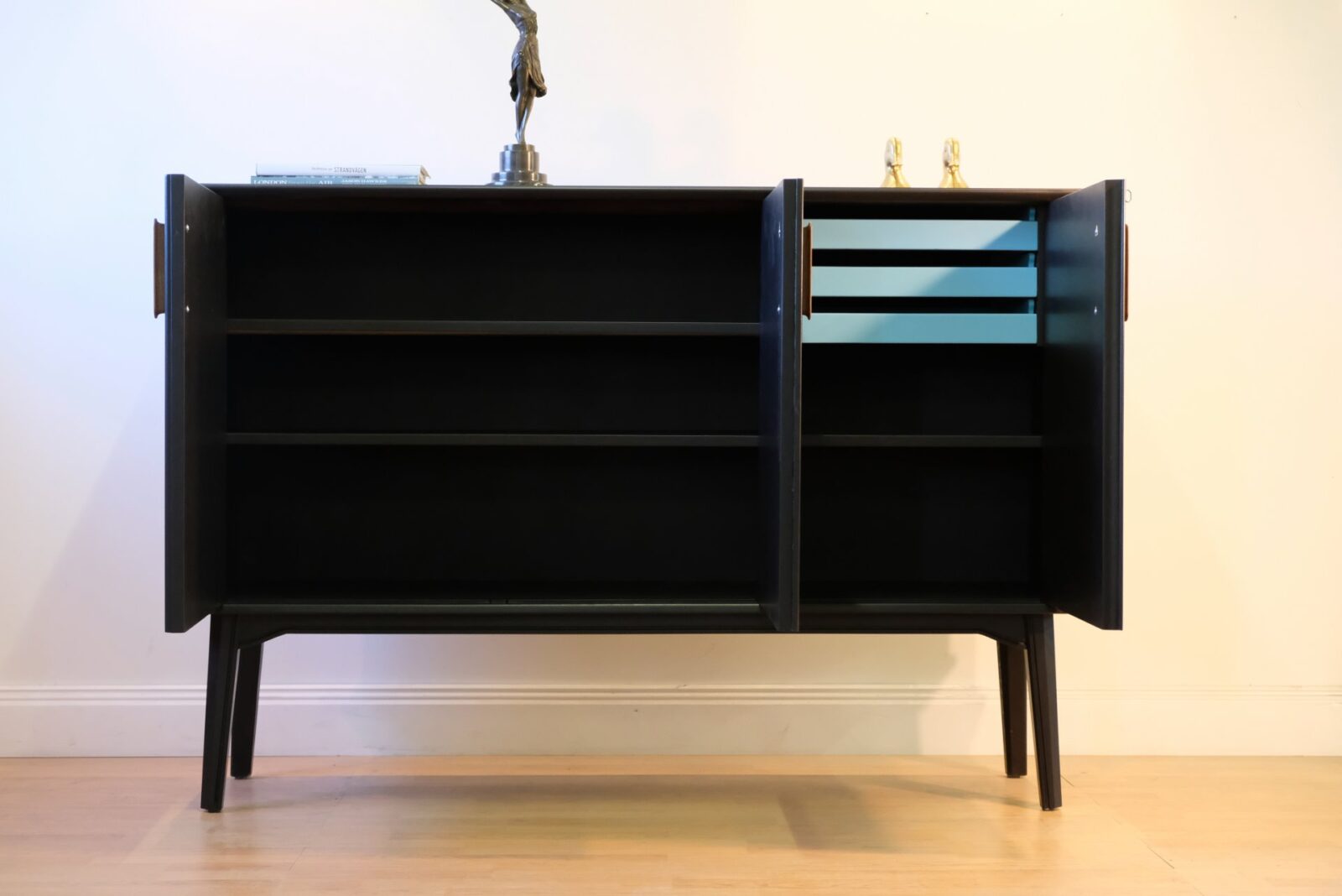 Skåp / Skänk Swedish Grace 1940 - Sålt - Liknande kan beställas