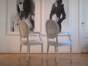 SÅLT - GUSTAVIANSKA KARMSTOLAR FORNASETTI - LIKNANDE KAN BESTÄLLAS