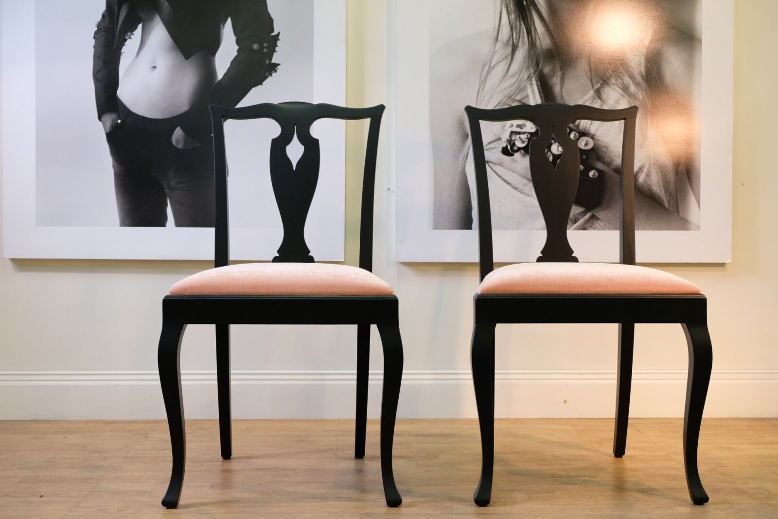 STOLAR - ANTIKA - NYRENOVERADE - LIKNANDE KAN BESTÄLLAS