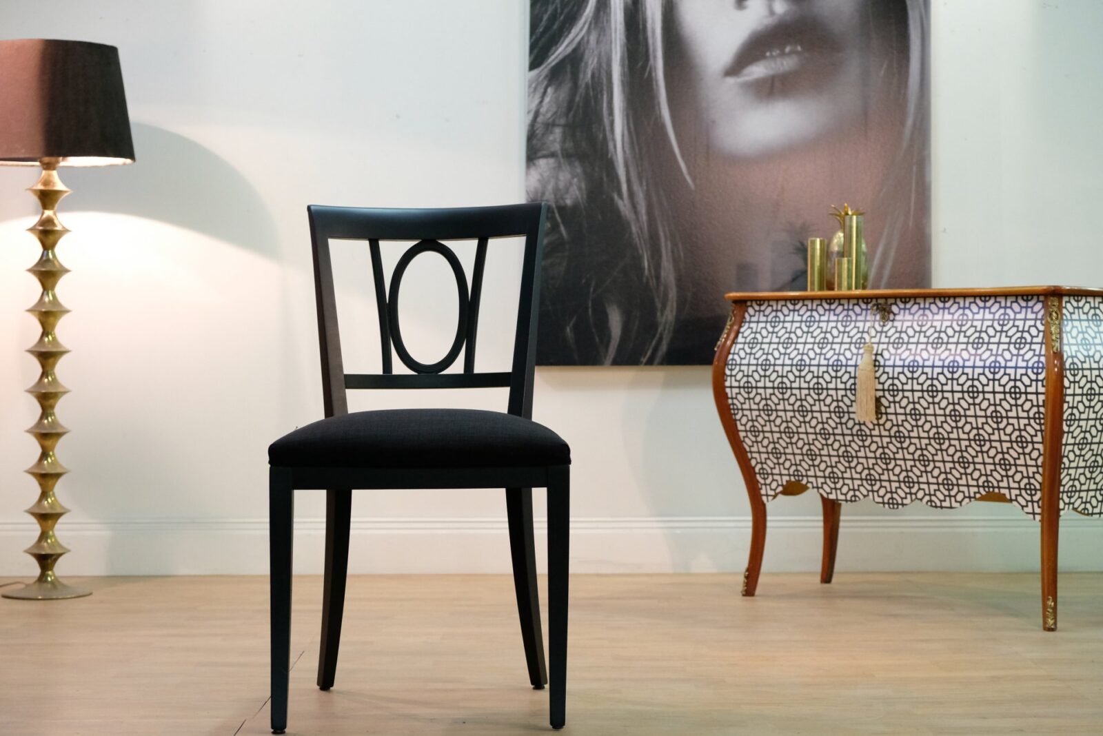 STOLAR - EMPIRESTIL - LIKNANDE KAN BESTÄLLAS