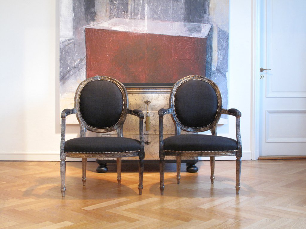 SÅLT - ANTIKA GUSTAVIANSKA KARMSTOLAR - LIKNANDE KAN BESTÄLLAS