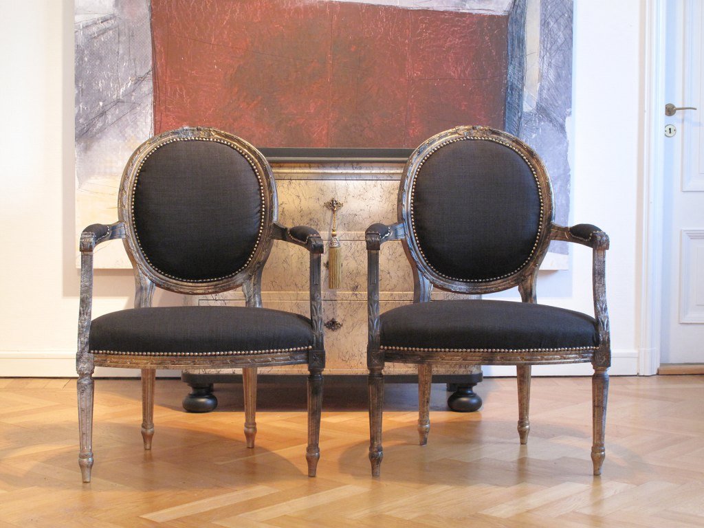 SÅLT - ANTIKA GUSTAVIANSKA KARMSTOLAR - LIKNANDE KAN BESTÄLLAS