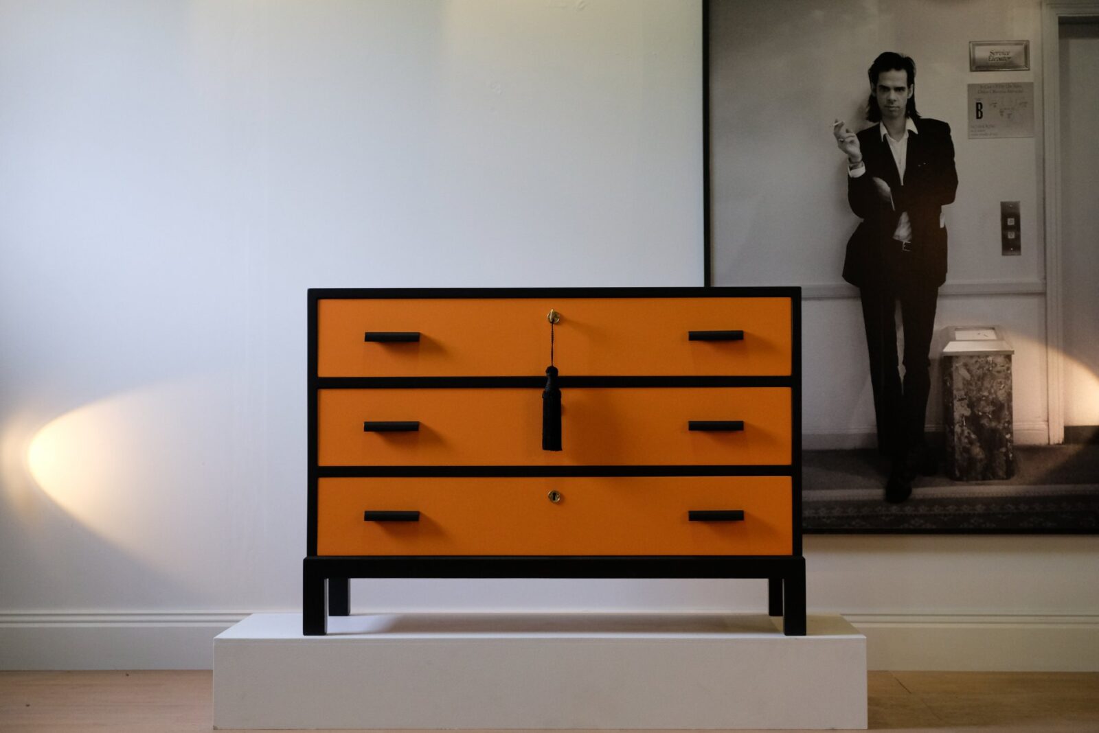 Byrå Art Deco  - Svart / Hermes Orange - Liknande kan beställas