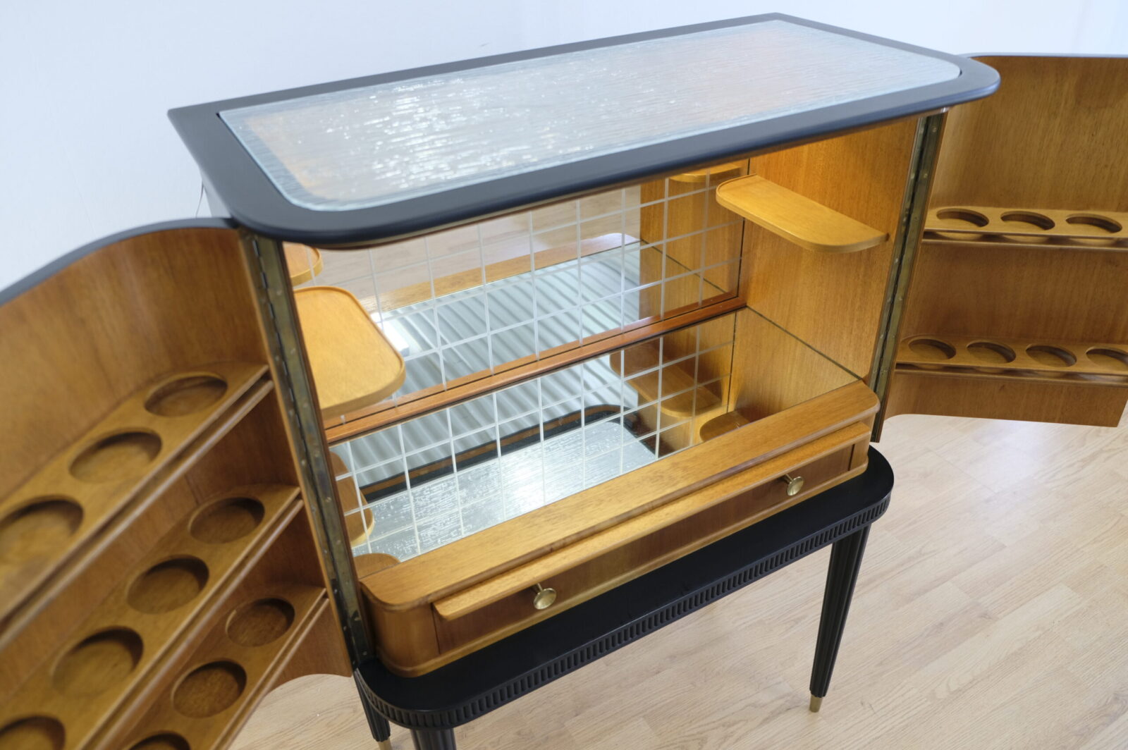 Barskåp Swedish Grace - Crocco Green - Till Salu